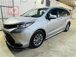 تويوتا سيينا